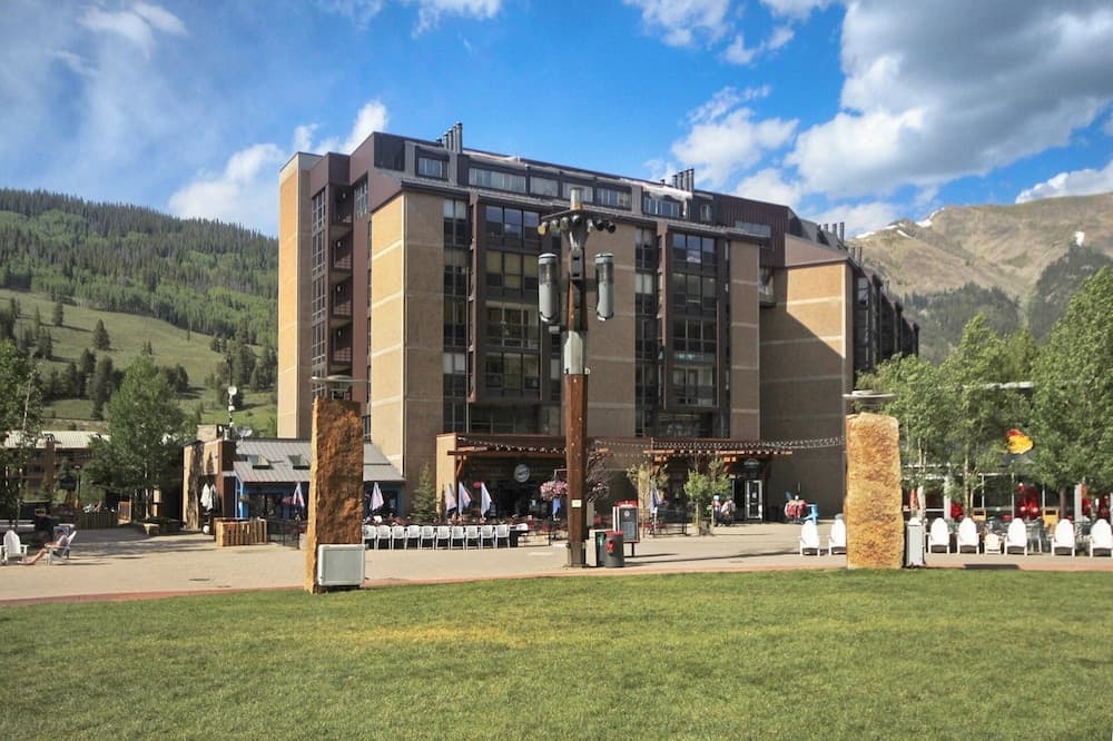 Mp613h Mountain Plaza Hotel Room 1 Bedroom Hotel Room featured exterior or lobby in Copper Mountain, CO — similar hotel