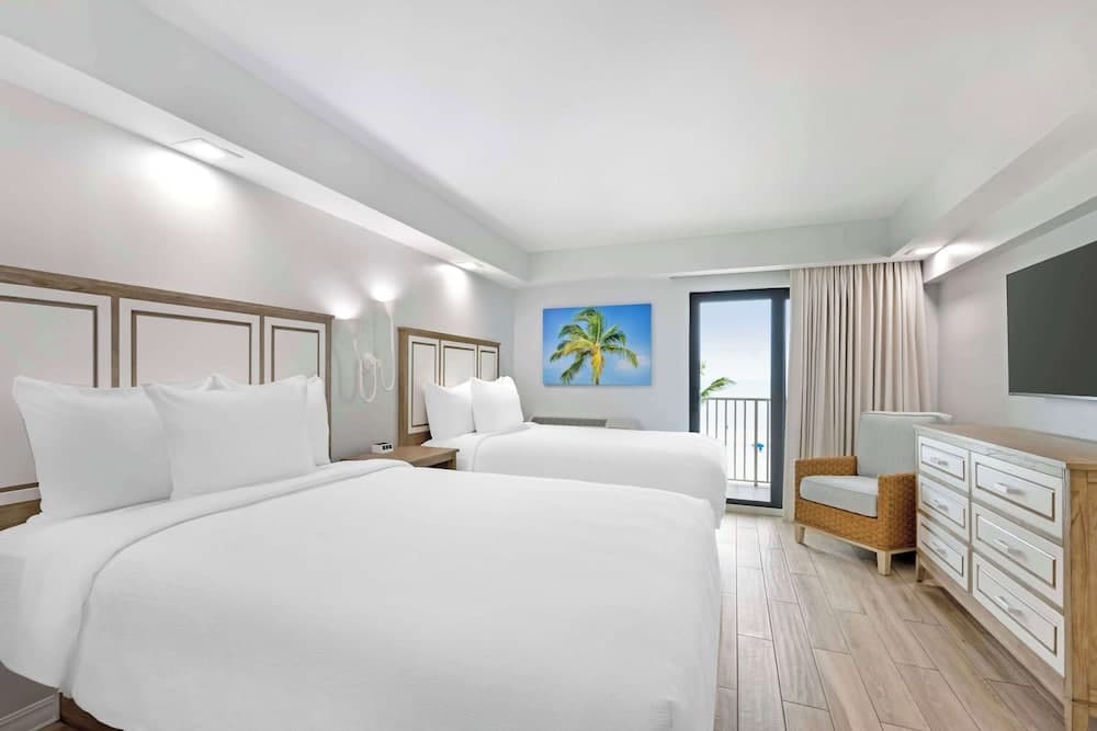 Best Western Plus Beach Resort property views in Fort Myers Beach, FL — gallery photo 3