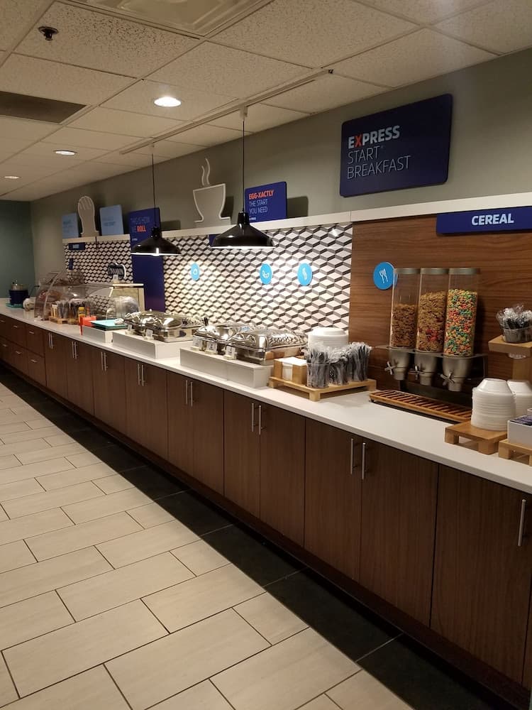 Holiday Inn Express Hotel and Suites Kingsport by IHG gallery photo in Kingsport, TN — image 14