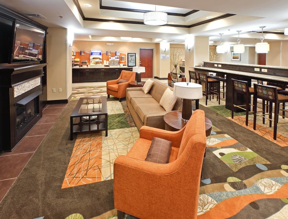 Holiday Inn Express & Suites Maumelle - Little Rock NW by IHG property views in Maumelle, AR — gallery photo 3