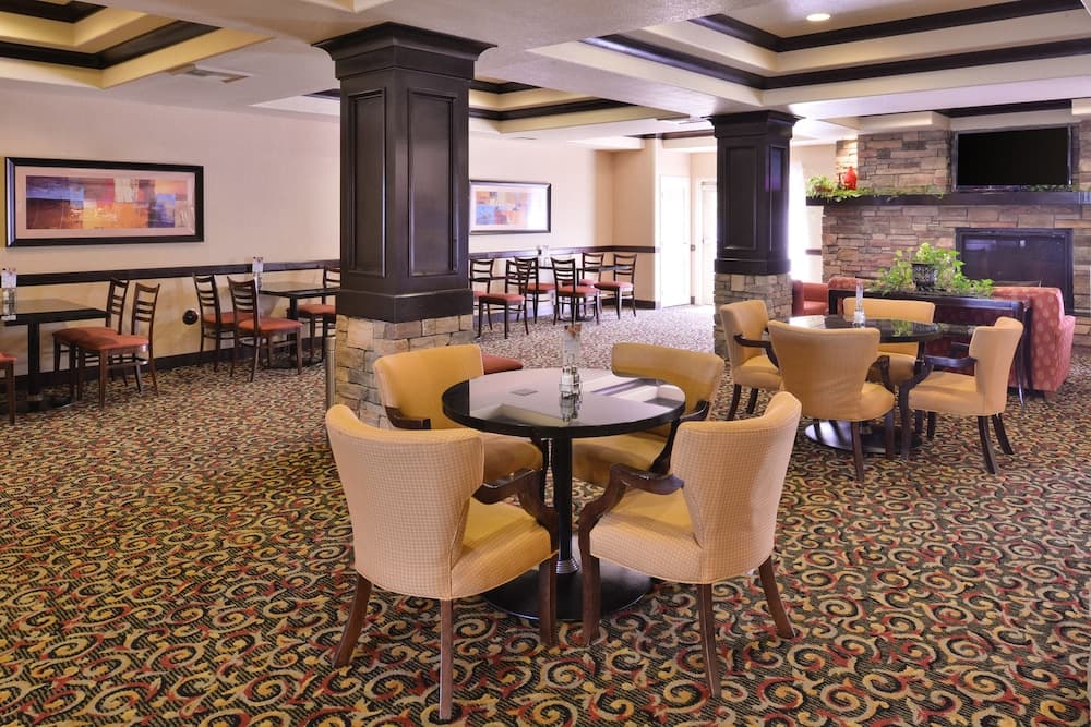 Holiday Inn Express Hotel & Suites Lincoln by IHG gallery photo in Lincoln, CA — image 15