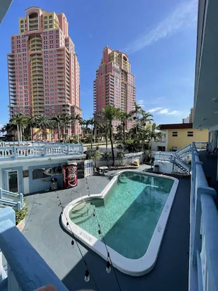 Hotel Motel Lauderdale Inn — hotel in Fort Lauderdale, Florida