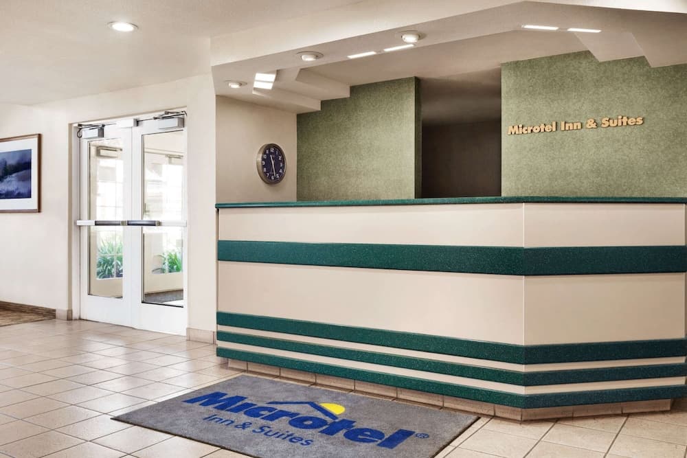 Microtel Inn & Suites by Wyndham Lodi/North Stockton property views in Lodi, CA — gallery photo 3