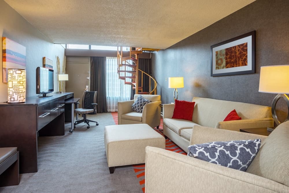 Holiday Inn Harrisburg - Hershey Area, I-81 by IHG gallery photo in Grantville, PA — image 11