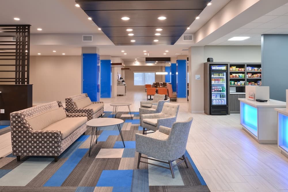 Holiday Inn Express & Suites Houston E - Pasadena by IHG gallery photo in Pasadena, TX — image 12