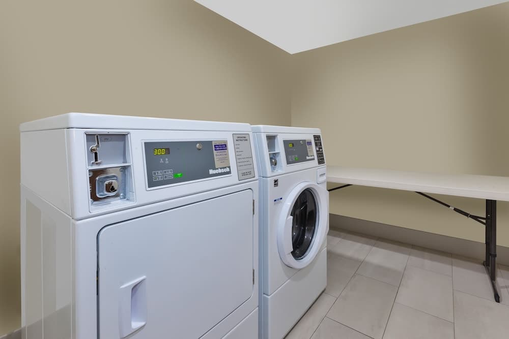 Holiday Inn Express Detroit-Warren by IHG gallery photo in Warren, MI — image 18