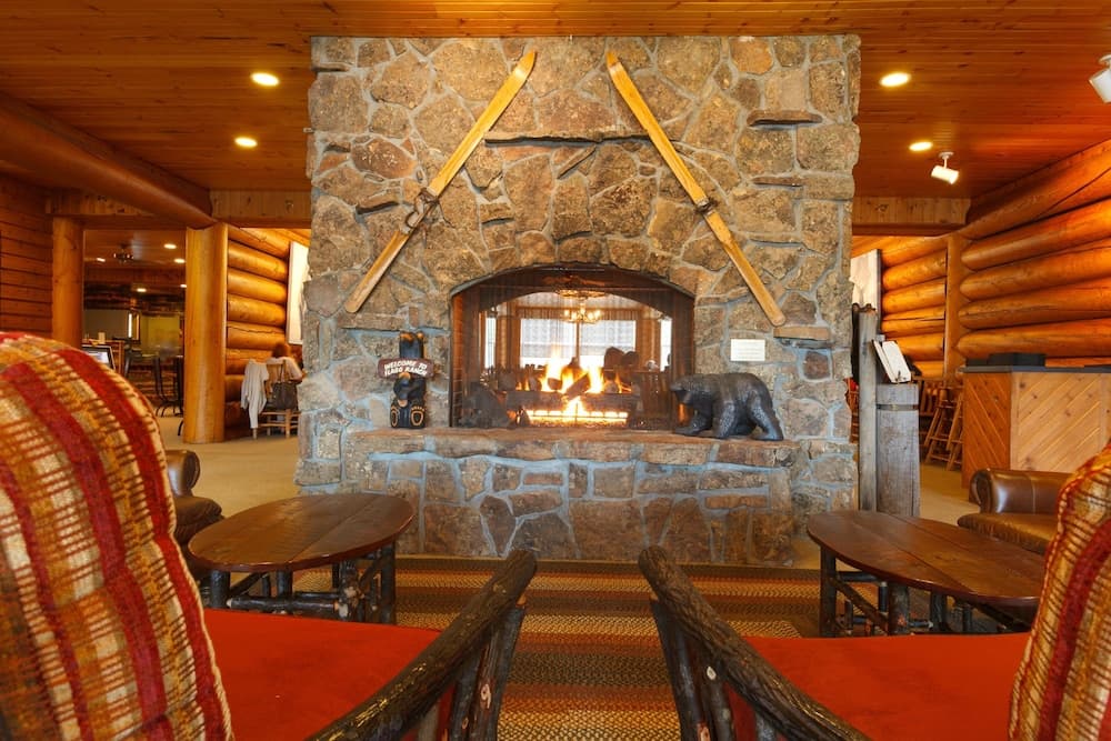Headwaters Lodge & Cabins at Flagg Ranch property views in Moran — gallery photo 3