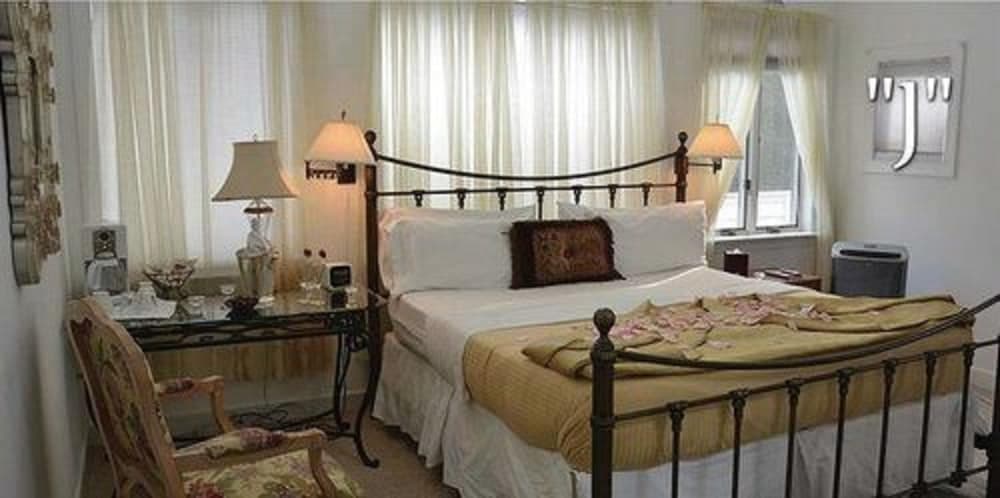 The Columbia Inn at Peralynna Manor gallery photo in Columbia, MD — image 113