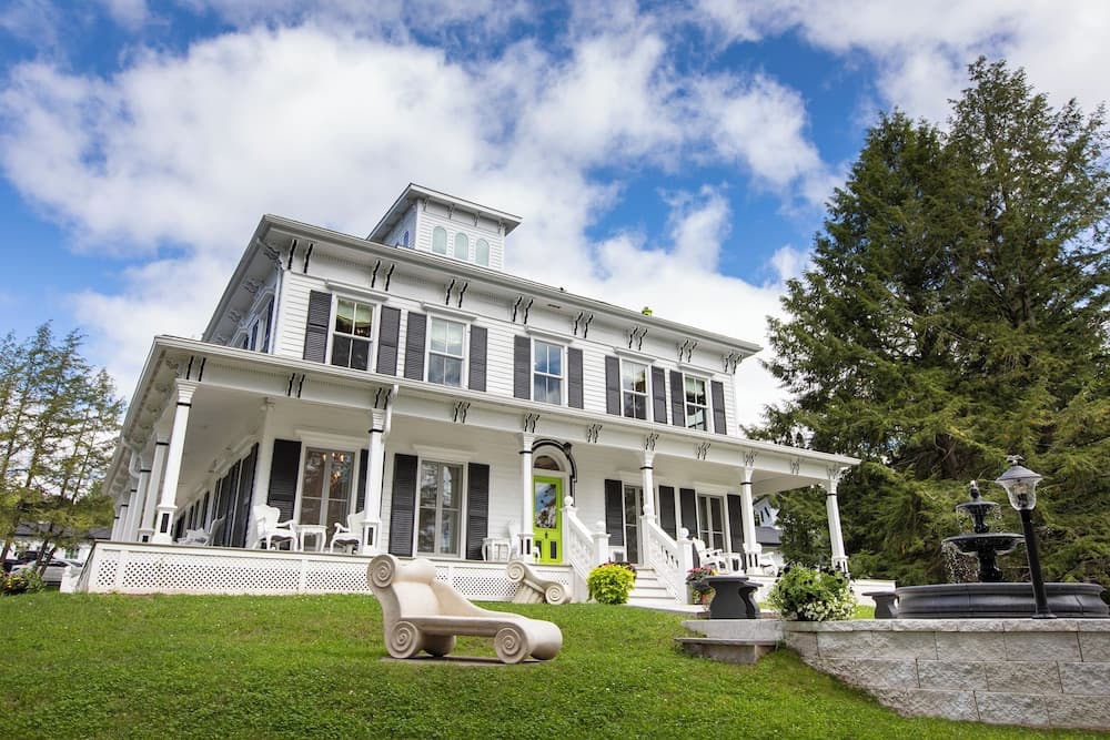 The Roxbury at Stratton Falls featured exterior or lobby in Roxbury — similar hotel