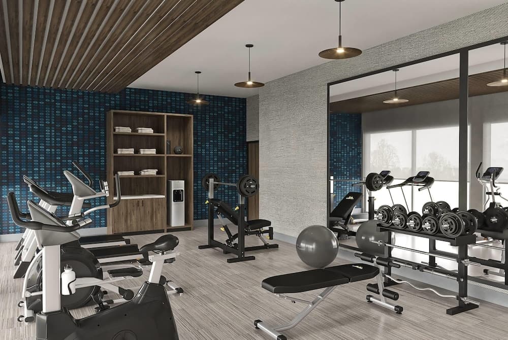 La Quinta Inn & Suites by Wyndham Mebane interior in Mebane, NC — gallery photo 2