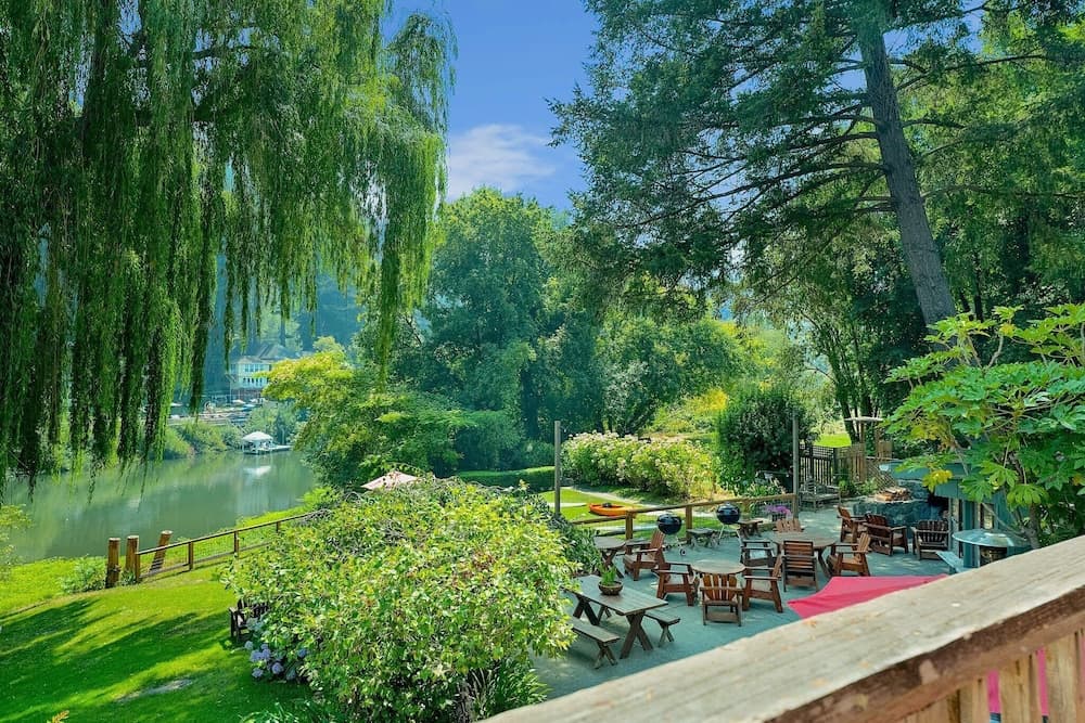 Inn on the Russian River featured exterior or lobby in Monte Rio, CA — similar hotel