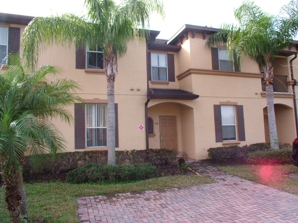 Regal Palms Resort & Spa 723 featured exterior or lobby in Davenport, FL — similar hotel