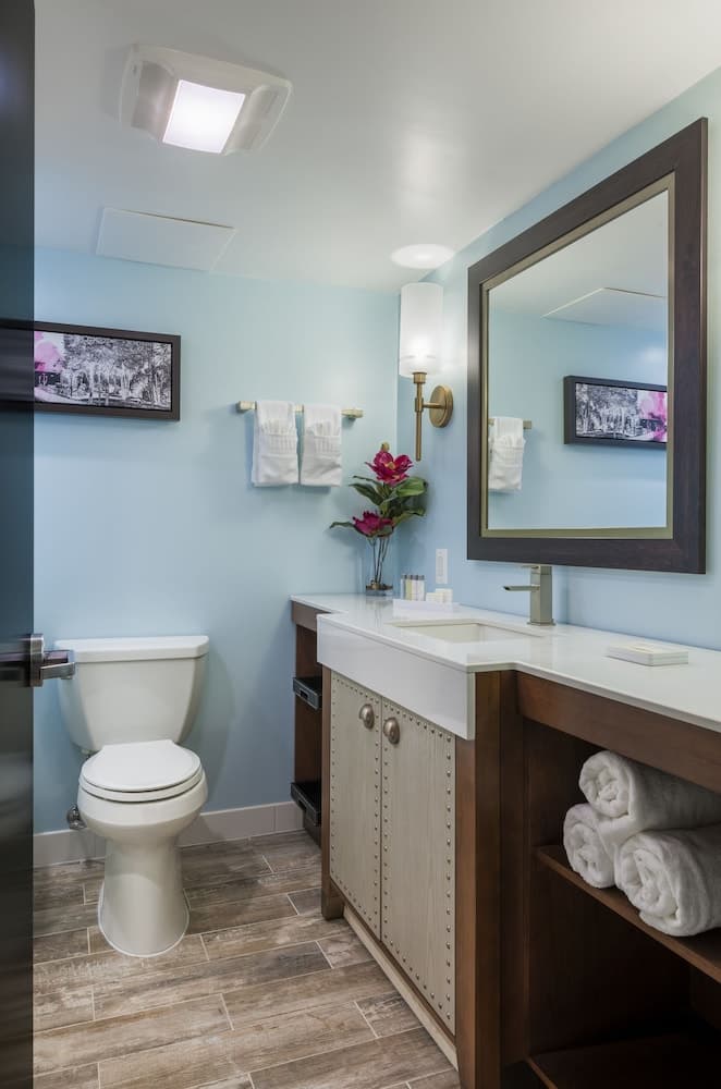 The Kenilworth Hotel - Airport West gallery photo in Kenilworth, NJ — image 37