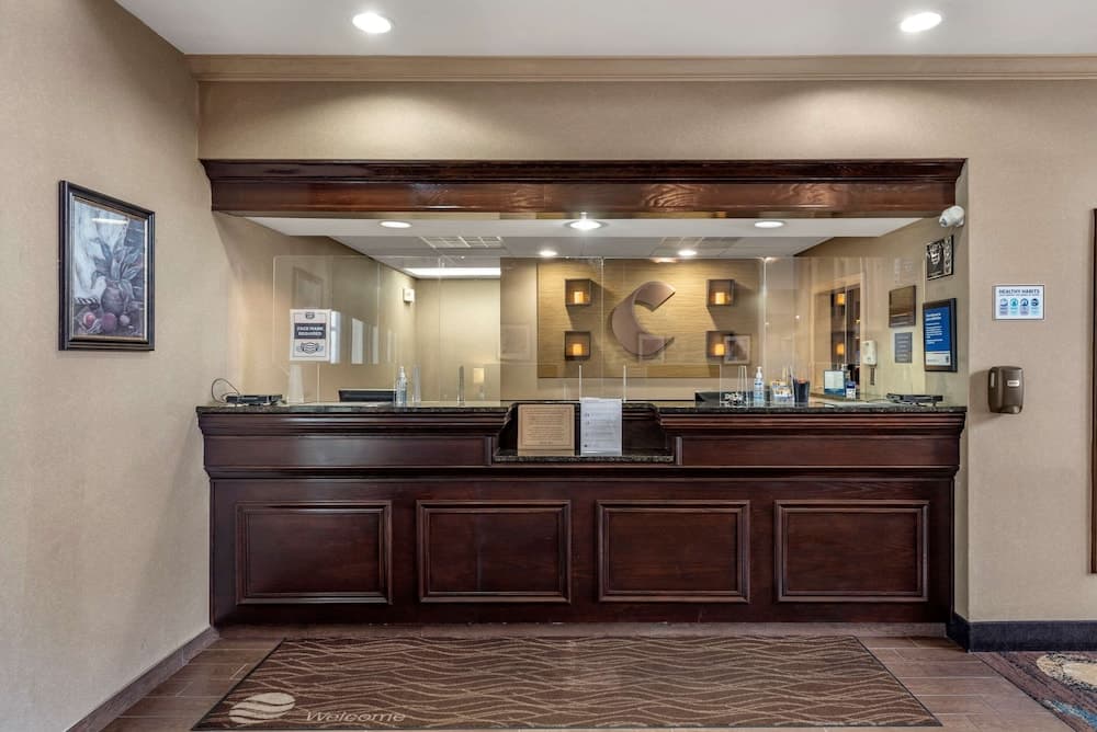 Comfort Inn & Suites Warsaw near US-30 gallery photo in Warsaw, IN — image 39