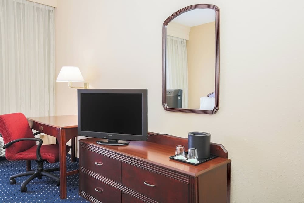 Courtyard Flint by Marriott gallery photo in Flint, MI — image 23