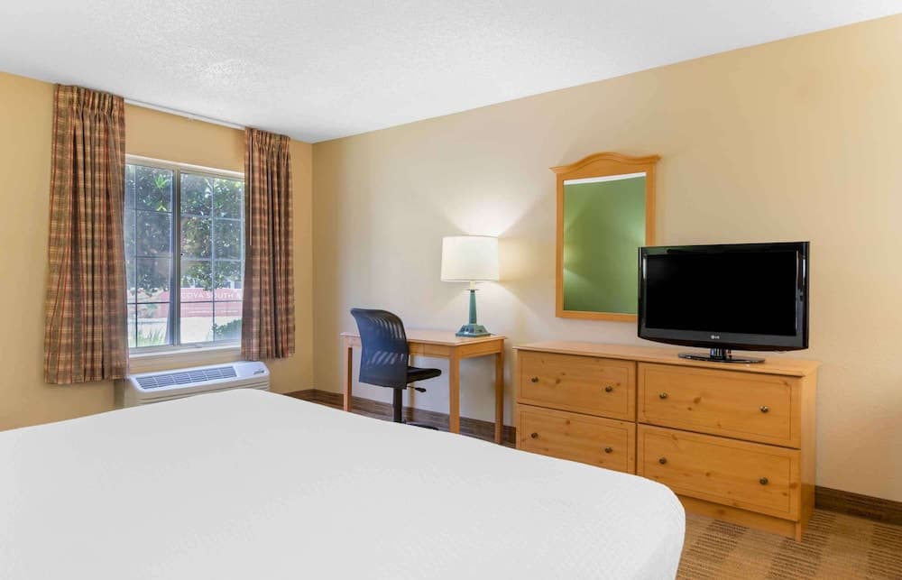 Extended Stay America Suites Los Angeles Torrance Del Amo Ci gallery photo in Torrance, CA — image 16