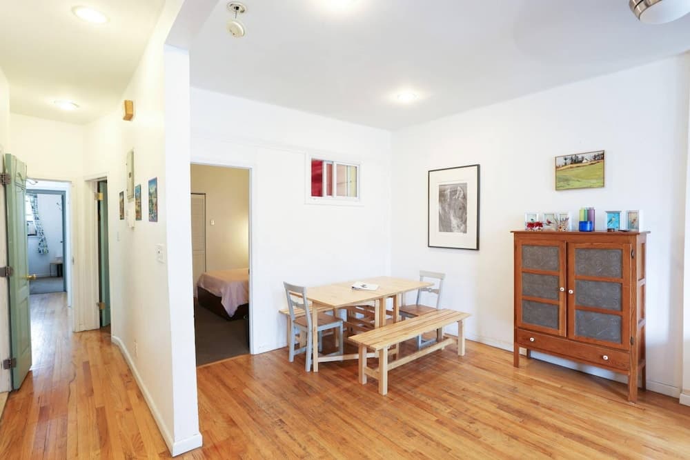 3BR in a Classic 1925 BK Limestone interior in Brooklyn, NY — gallery photo 2
