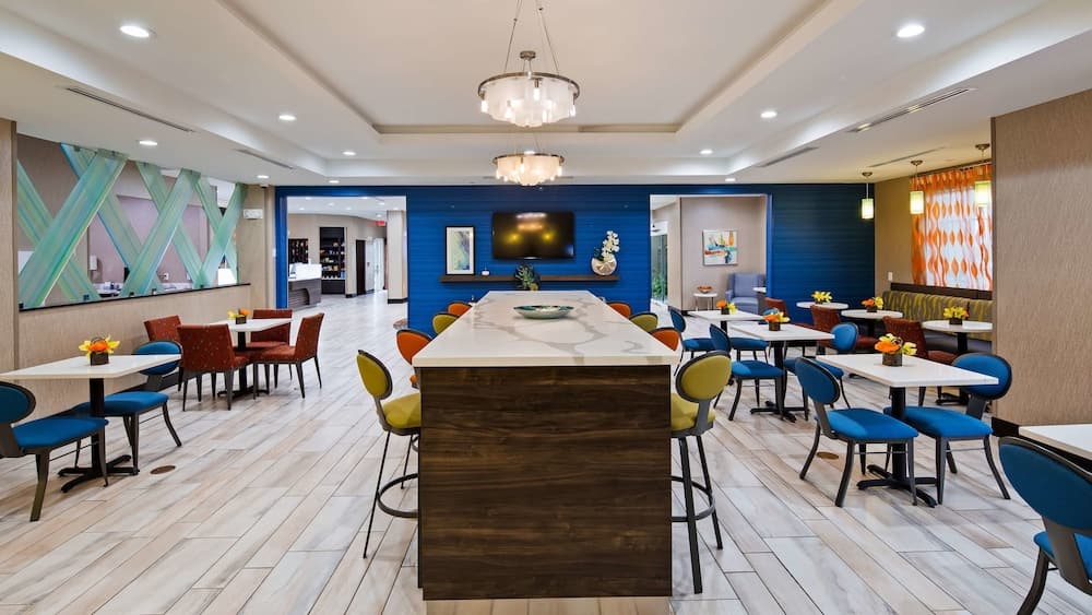 Holiday Inn Express And Suites Pasadena Houston Southeast by IHG gallery photo in Pasadena, TX — image 23
