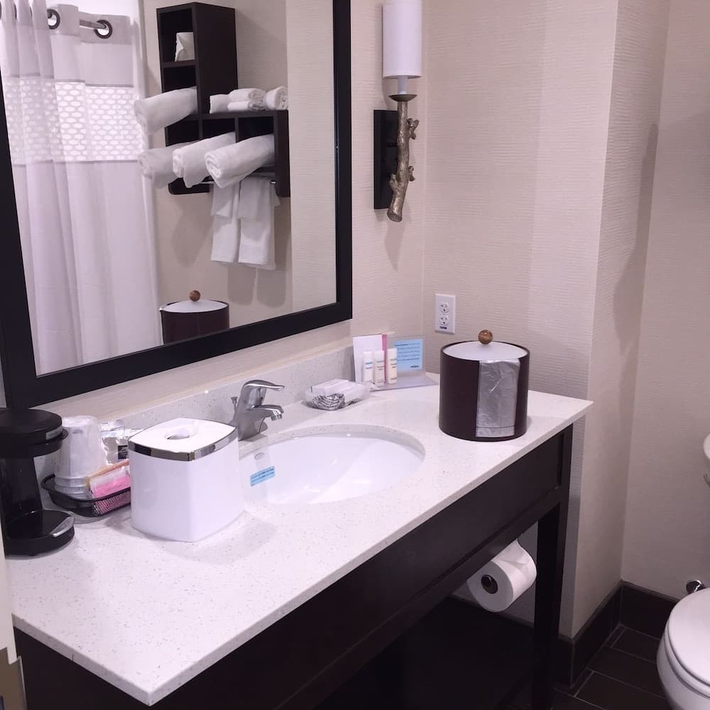 Hampton Inn & Suites Stroudsburg Pocono Mountains gallery photo in Stroudsburg, PA — image 17