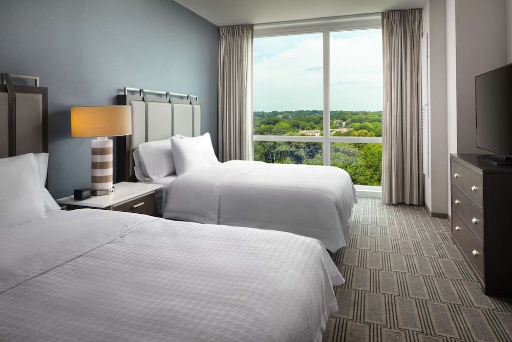 Homewood Suites by Hilton Teaneck Glenpointe gallery photo in Teaneck — image 25