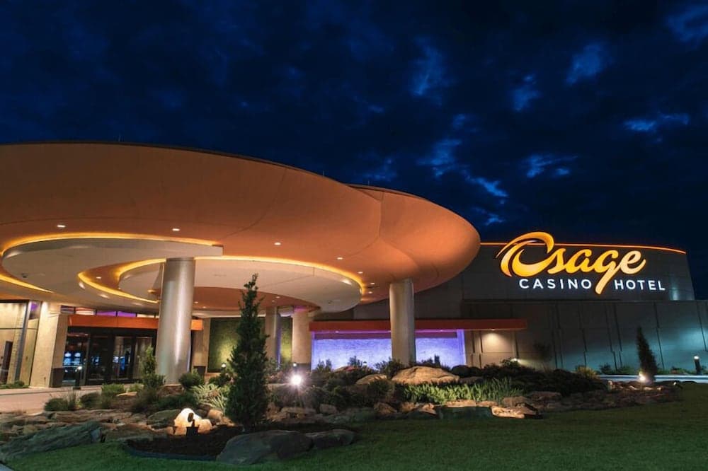 Osage Casino Hotel - Skiatook featured exterior or lobby in Skiatook, OK — similar hotel