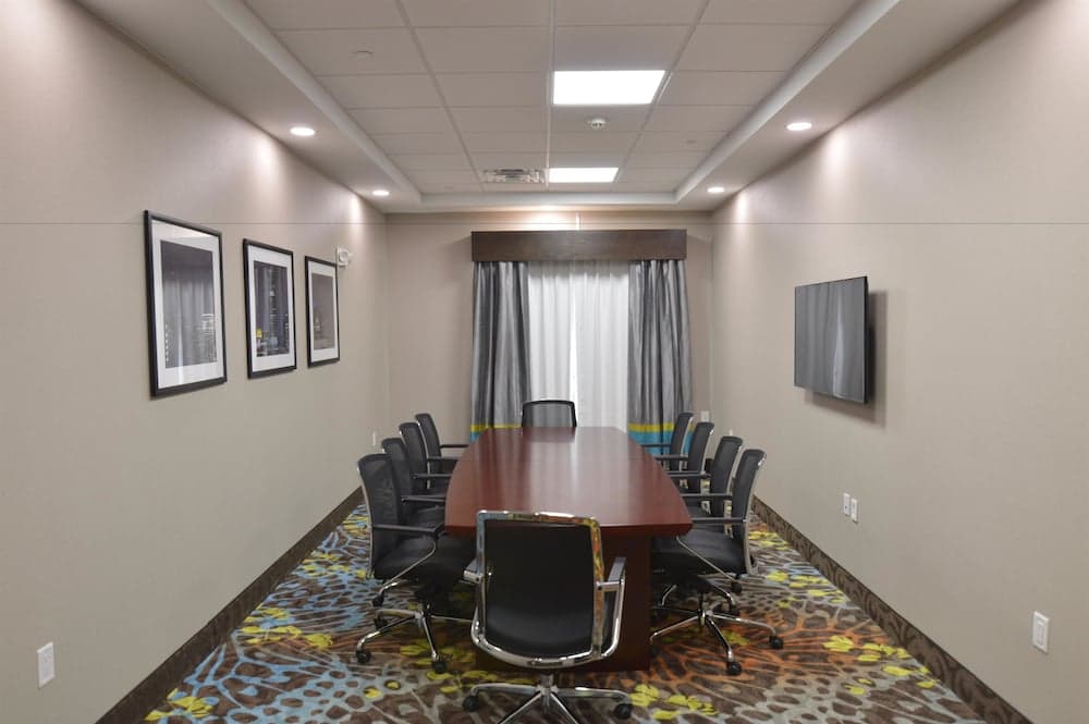 Holiday Inn Express And Suites Pasadena Houston Southeast by IHG gallery photo in Pasadena, TX — image 25