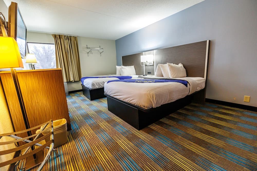 New Victorian Inn & Suites Omaha gallery photo in Omaha, NE — image 24