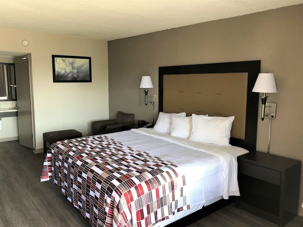 Red Roof Inn Greenville, NC gallery photo in Greenville, NC — image 11