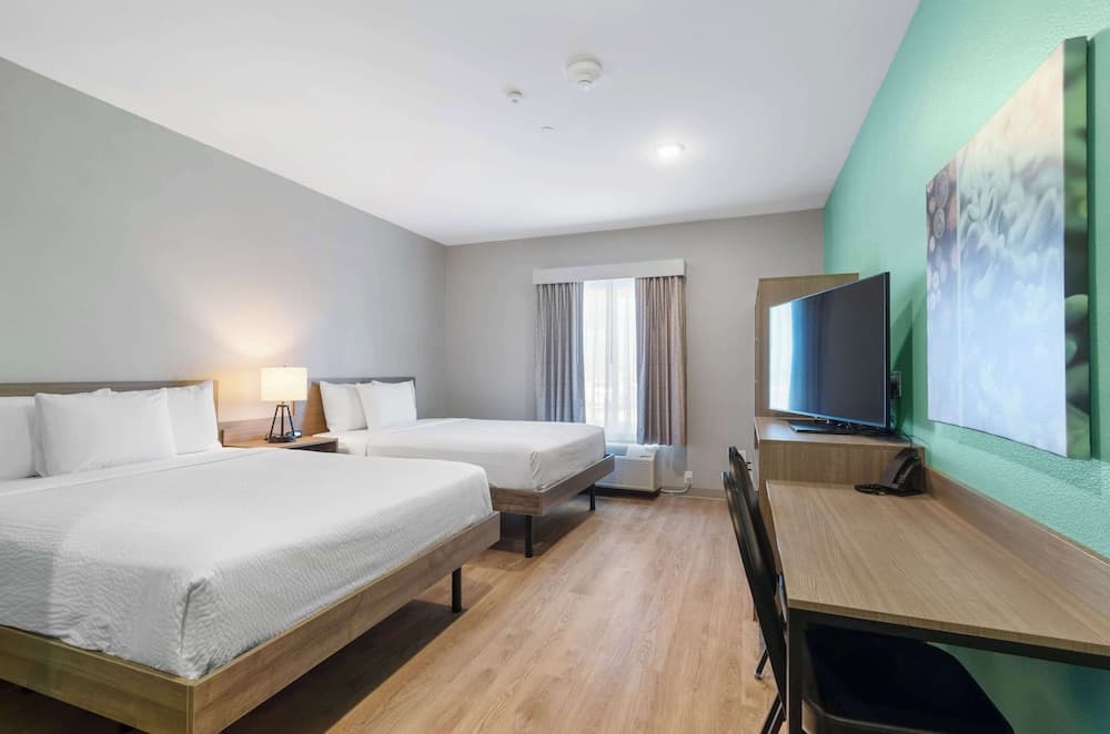 ECHO Suites Extended Stay by Wyndham Dallas Plano/Richardson gallery photo in Plano, TX — image 6