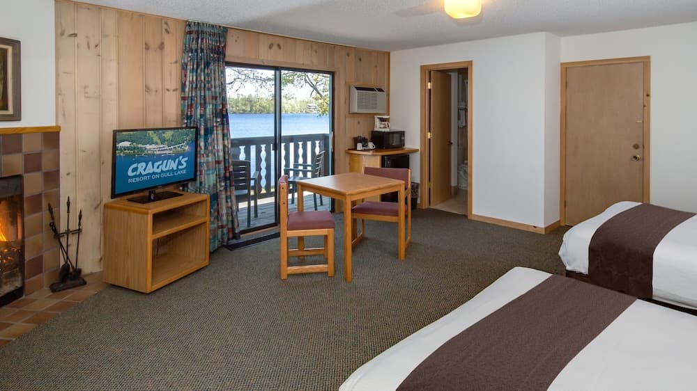 Cragun's Resort & Hotel interior in Brainerd, MN — gallery photo 2