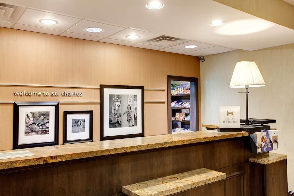 Hampton Inn & Suites Chicago/St. Charles interior in St. Charles, IL — gallery photo 2