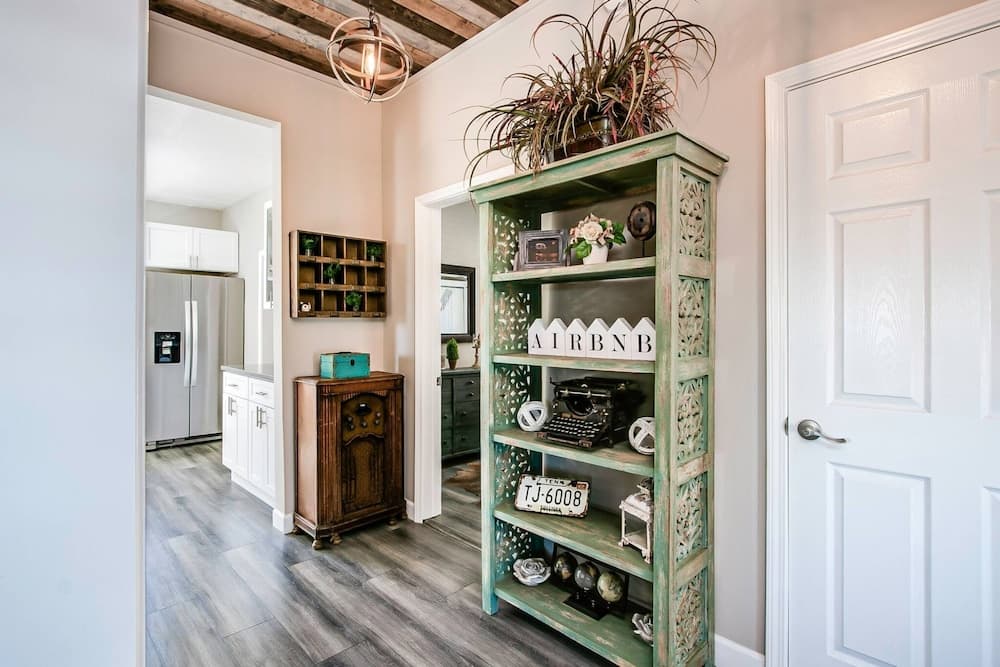 Bristol Abode interior in Bristol, VA — gallery photo 2
