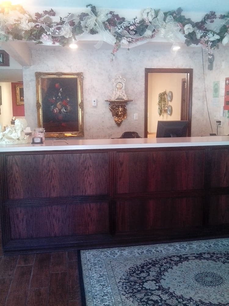 Candlelight Inn property views in Branson, MO — gallery photo 3