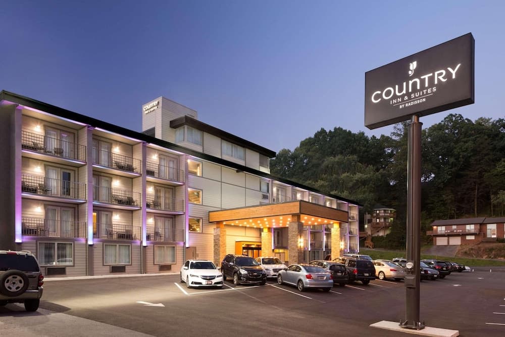 Country Inn & Suites by Radisson, Gatlinburg, TN — hotel in Gatlinburg, Tennessee