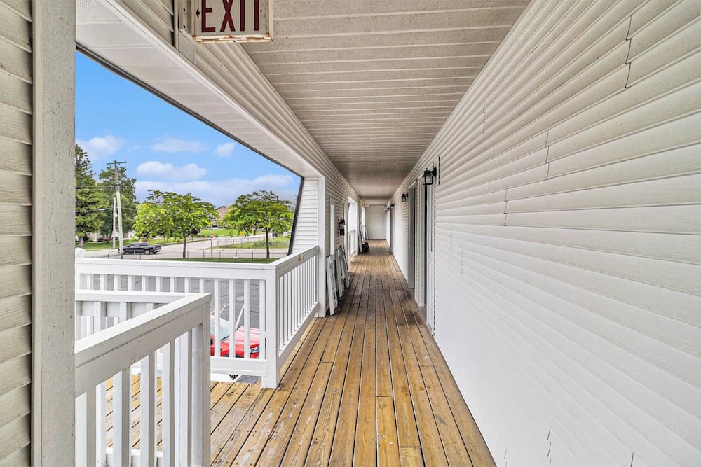 Snyder's Shoreline Inn gallery photo in Ludington, MI — image 32