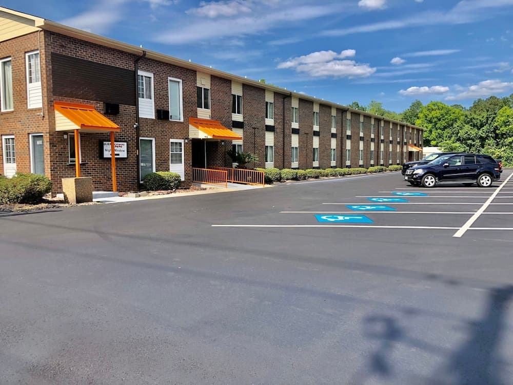 Raceway Inn featured exterior or lobby in Darlington, SC — similar hotel