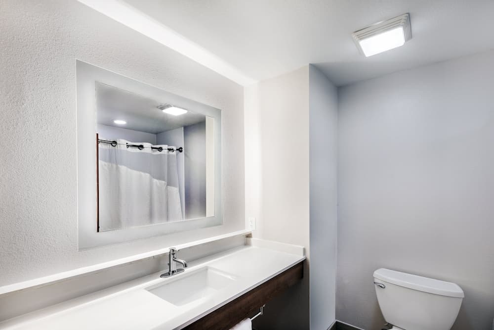 Holiday Inn Express Hotel & Suites VIDOR SOUTH by IHG gallery photo in Vidor, TX — image 5