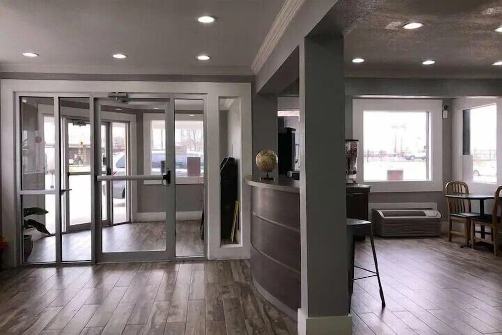 Best Value Inn Garland property views in Garland, TX — gallery photo 3