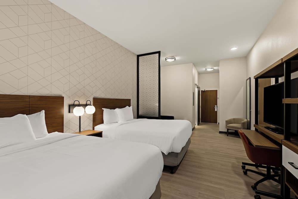 Everhome Suites Brownsville gallery photo in Brownsville, TX — image 16