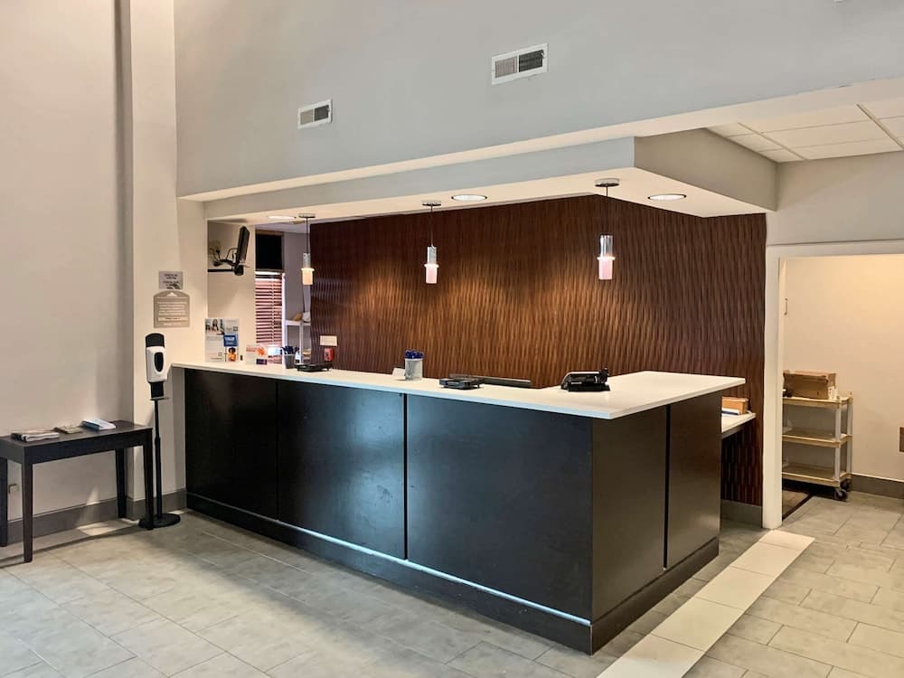 Comfort Inn & Suites Columbus North property views in Columbus, MS — gallery photo 3