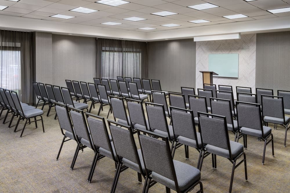 SpringHill Suites by Marriott Newark Liberty International gallery photo in Newark, NJ — image 21