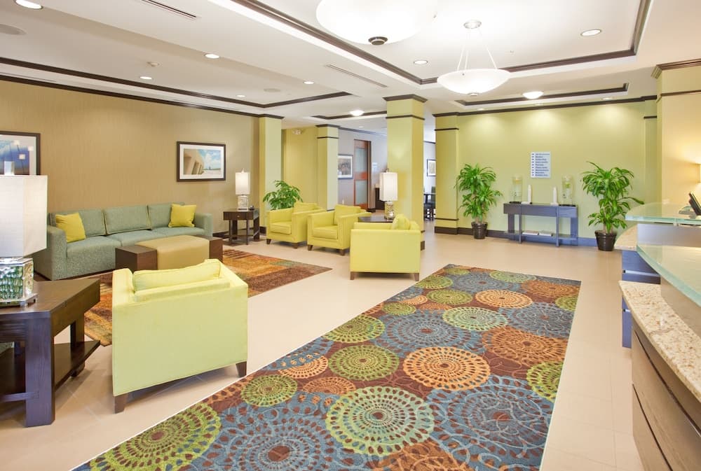 Holiday Inn Express Hotel & Suites St. Joseph by IHG property views in St. Joseph, MO — gallery photo 3