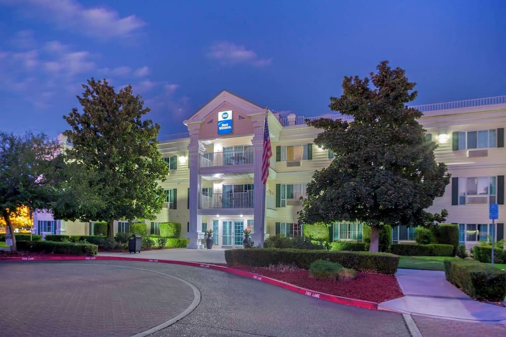Best Western Clovis Cole gallery photo in Clovis, CA — image 7