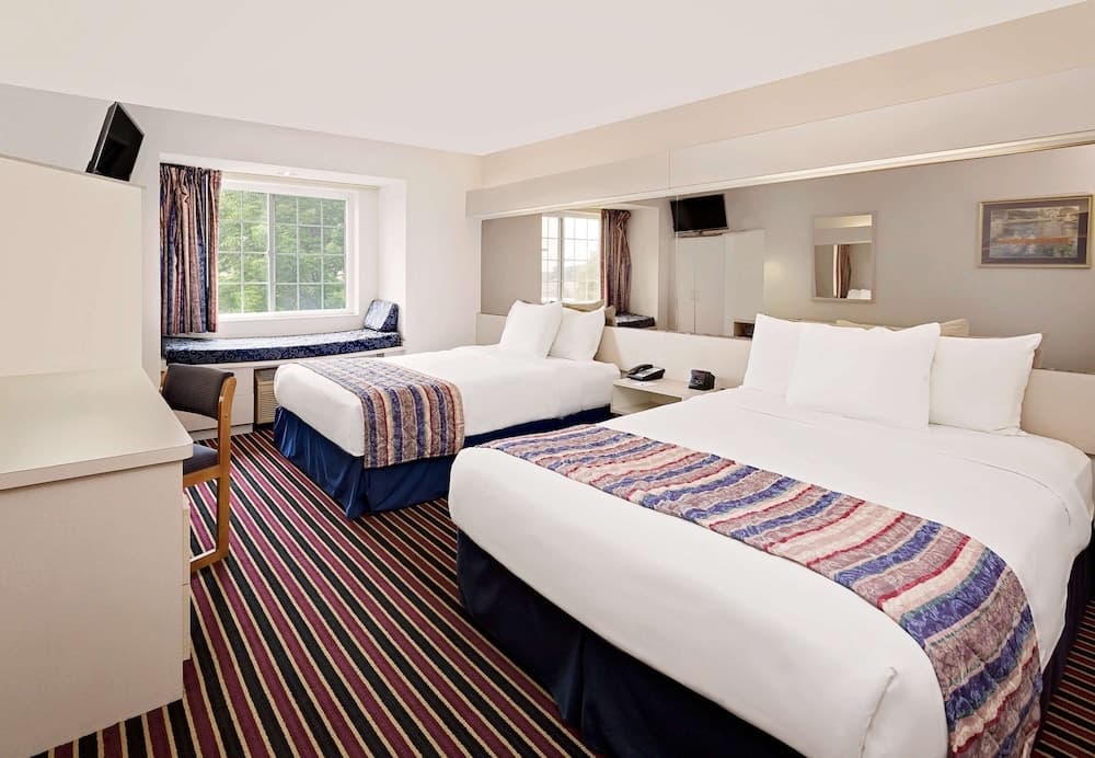 Microtel Inn & Suites by Wyndham Madison East property views in Madison, WI — gallery photo 3