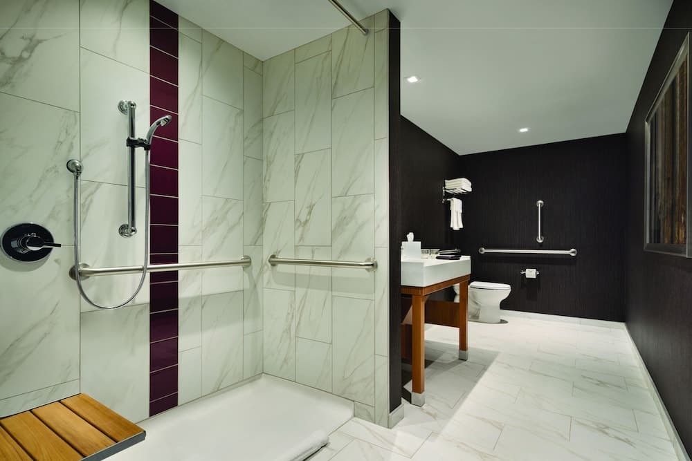 The Landing Hotel at Rivers Casino & Resort gallery photo in Schenectady, NY — image 13
