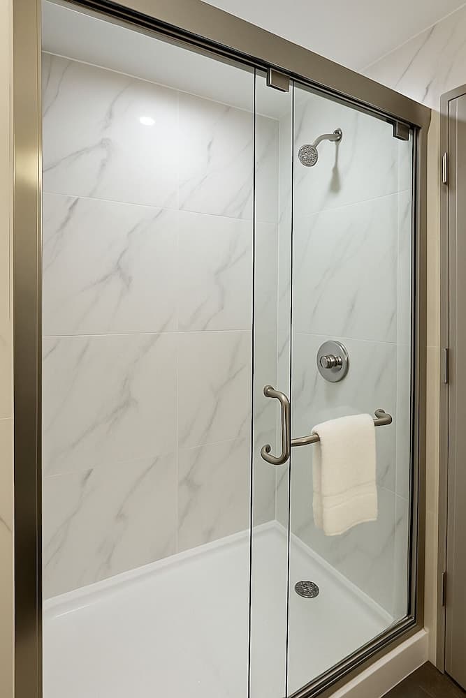 LIV Hotel Bronx - Newly Built property views in Bronx, NY — gallery photo 3