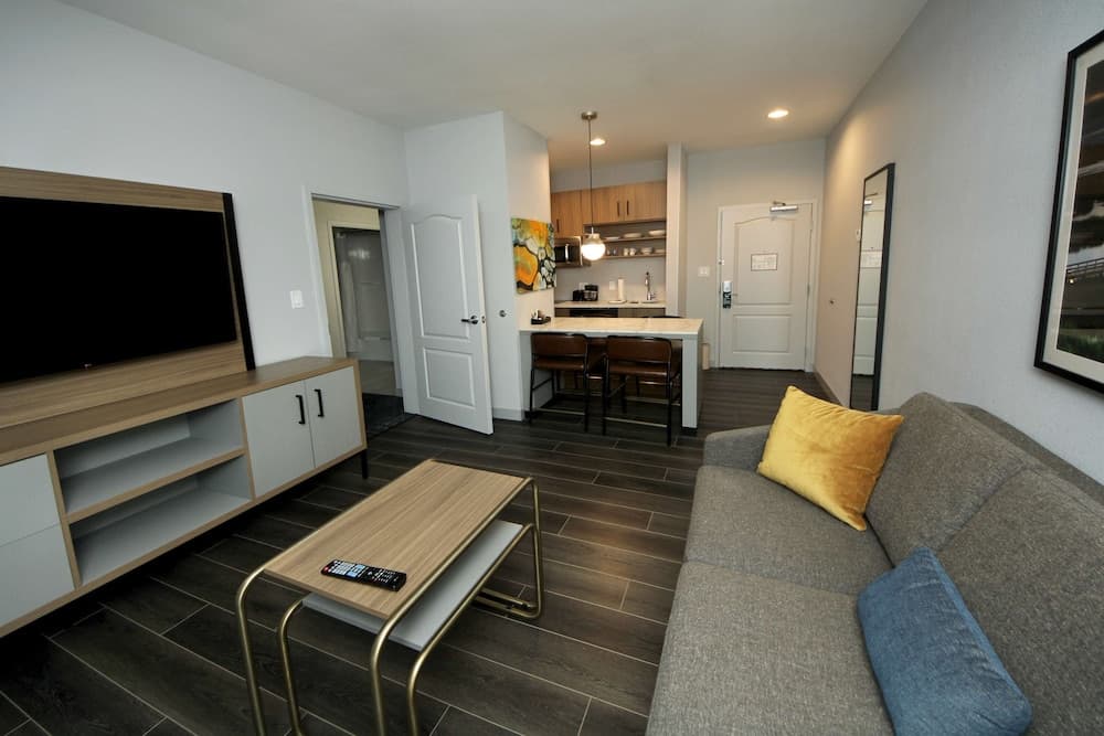 Homewood Beaumont, TX gallery photo in Beaumont, TX — image 6