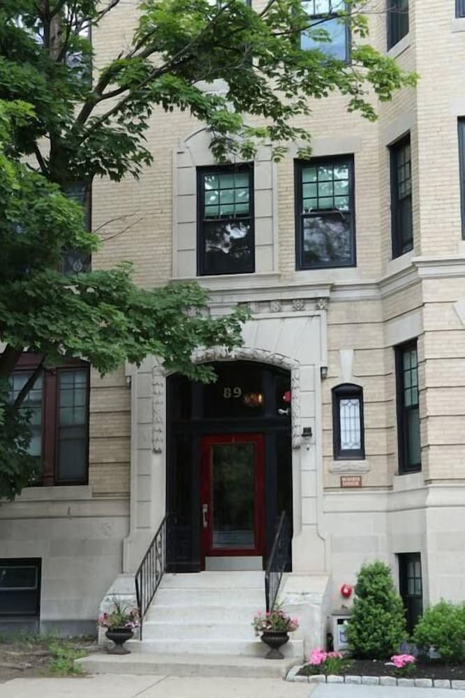 Maverick Suites at 89 Marion featured exterior or lobby in Brookline — similar hotel