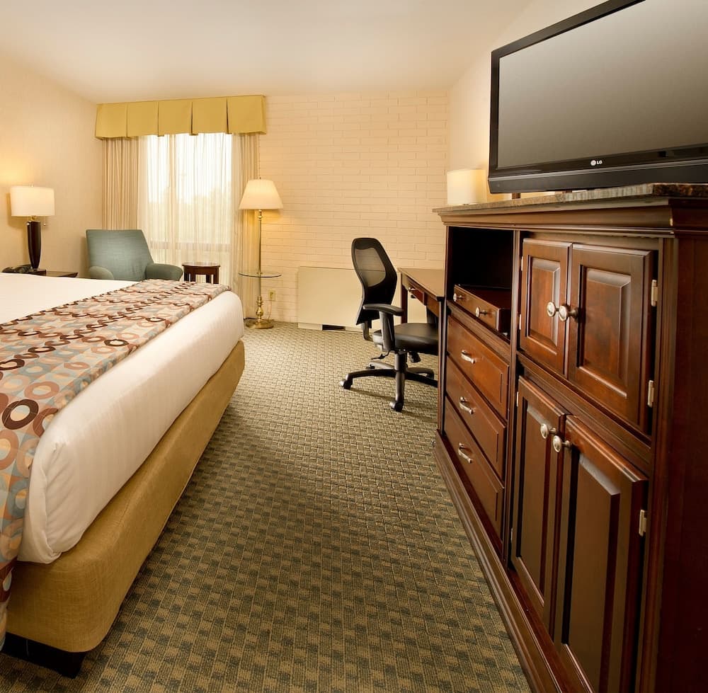 Hotel Lotus Kansas City Stadium gallery photo in Kansas City, MO — image 24
