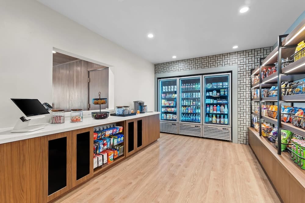 Everhome Suites Brownsville gallery photo in Brownsville, TX — image 47